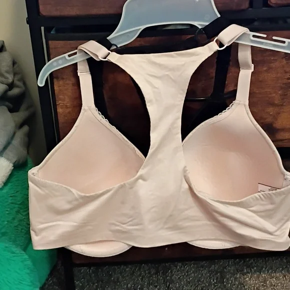Victoria's Secret/Pink Bras...5 Total - Black, Blue, White, Cream - Picture 11 of 13